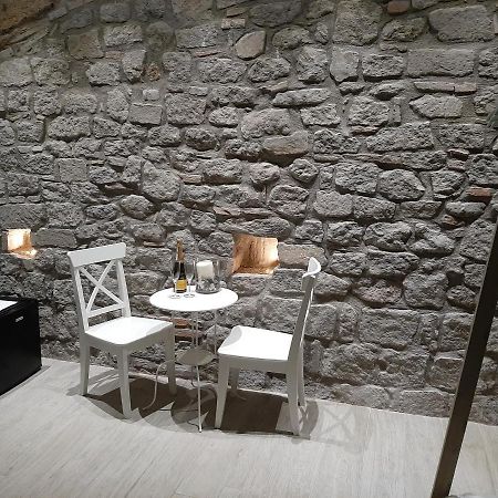 Hotel AL22 di piazza del Gesù à Viterbe Extérieur photo