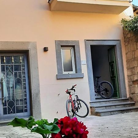 Hotel AL22 di piazza del Gesù à Viterbe Extérieur photo
