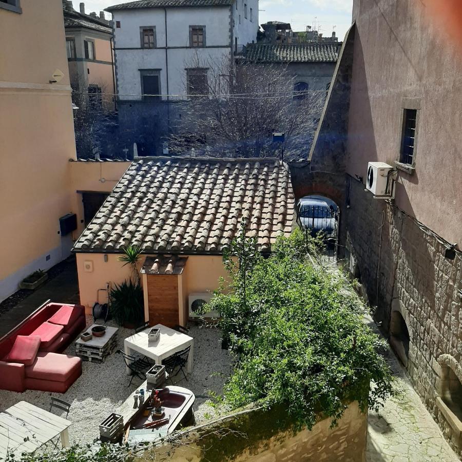 Hotel AL22 di piazza del Gesù à Viterbe Extérieur photo