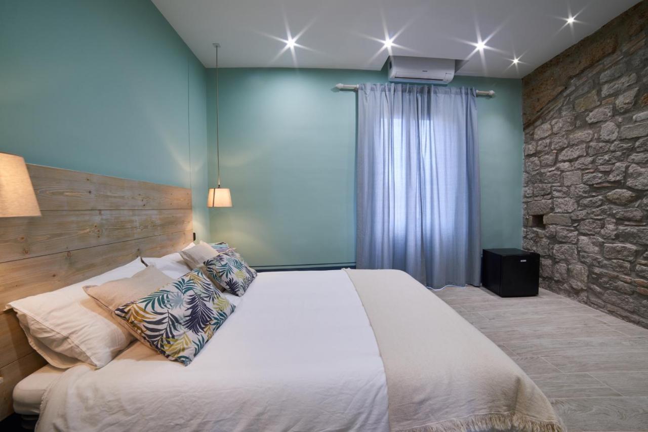 Hotel AL22 di piazza del Gesù à Viterbe Extérieur photo
