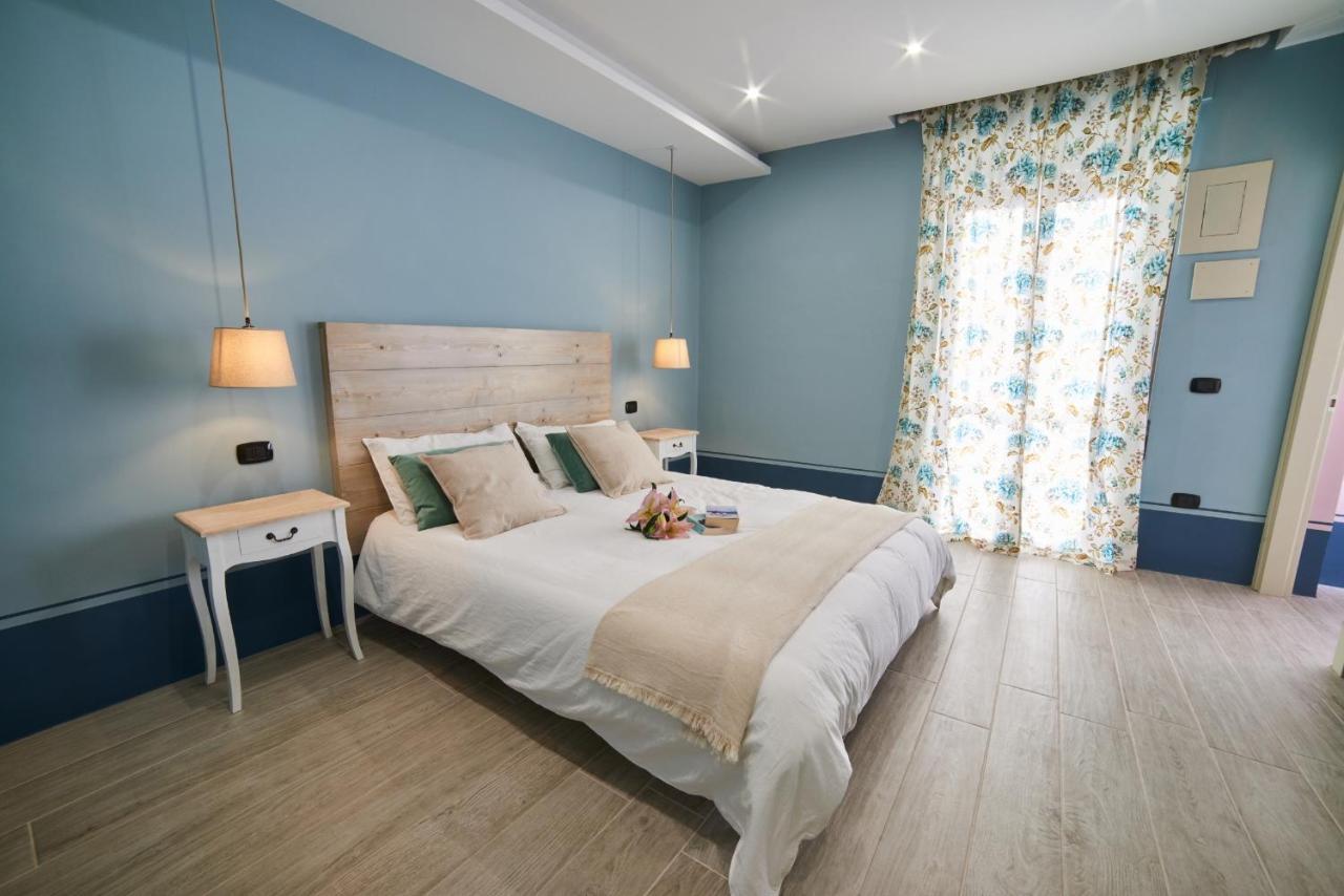 Hotel AL22 di piazza del Gesù à Viterbe Extérieur photo