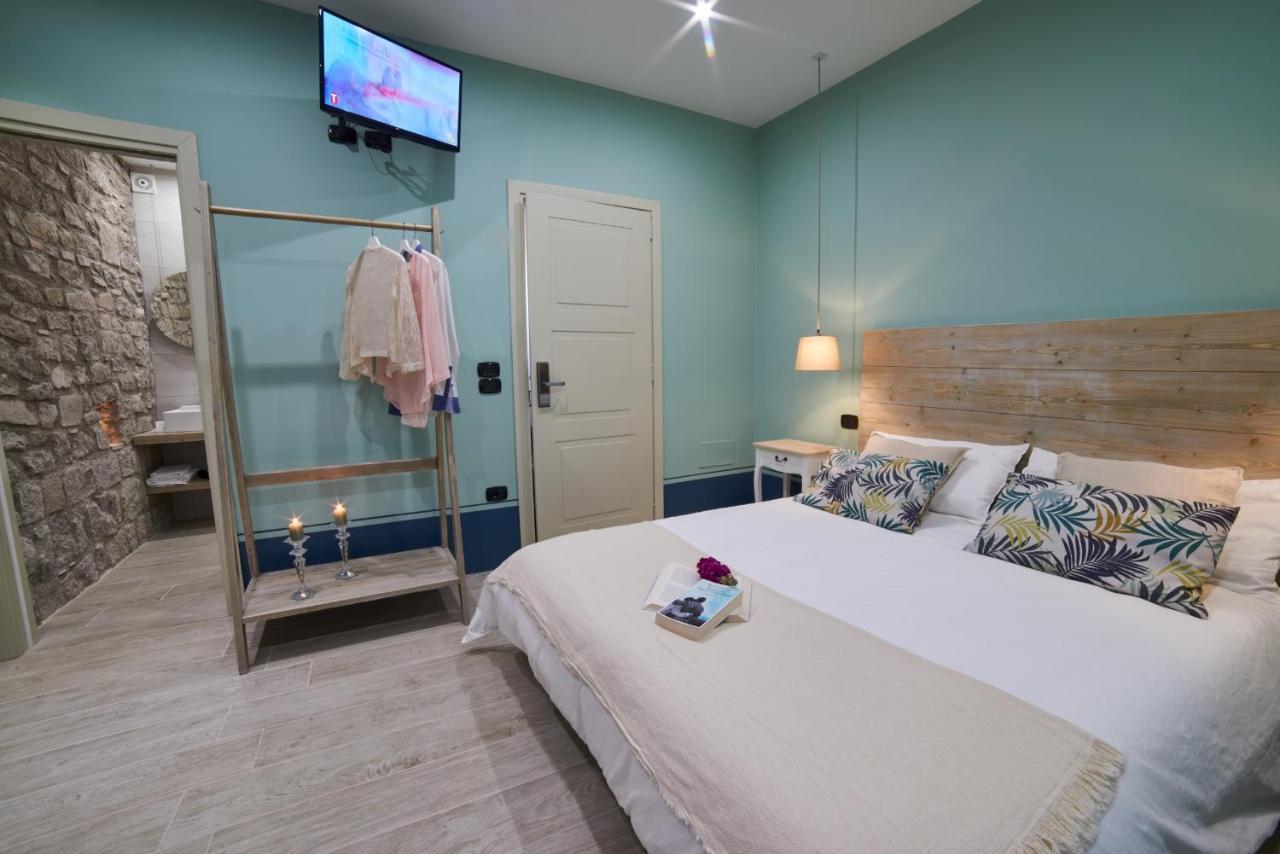 Hotel AL22 di piazza del Gesù à Viterbe Extérieur photo