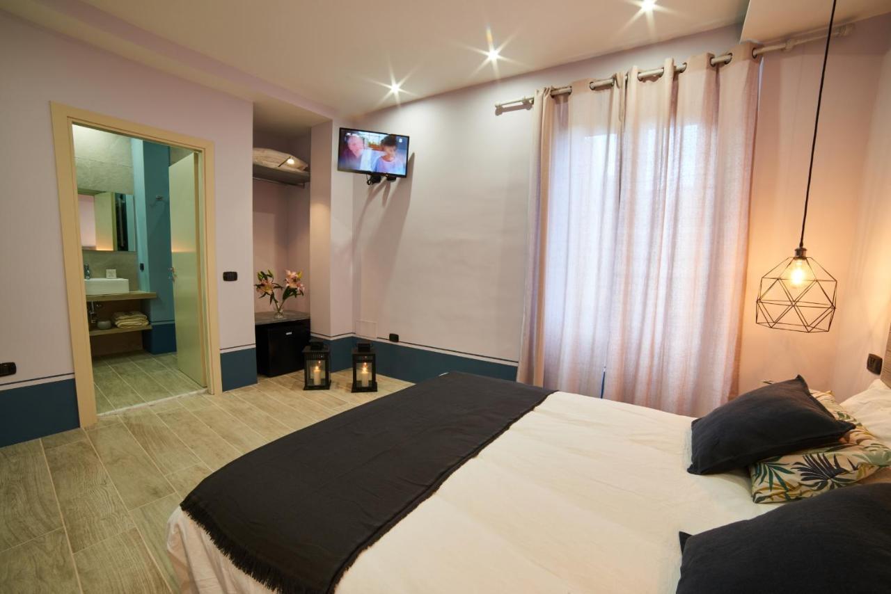 Hotel AL22 di piazza del Gesù à Viterbe Extérieur photo