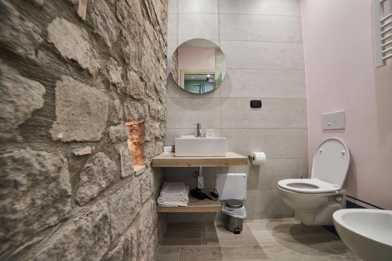 Hotel AL22 di piazza del Gesù à Viterbe Extérieur photo